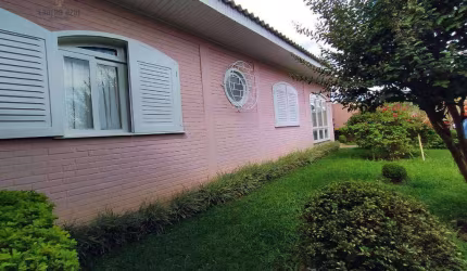 Casa residencial/comercial na Avenida Manoel Ribas, por R$ 800.000 - Centro - Guarapuava/PR