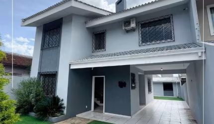 Sobrado com 2 dormitórios à venda, 186 m² por R$ 800.000,00 - Dos Estados - Guarapuava/PR