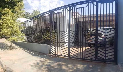 Casa para Venda em Presidente Prudente, CEREJEIRAS, 5 dormitórios, 2 banheiros, 2 vagas