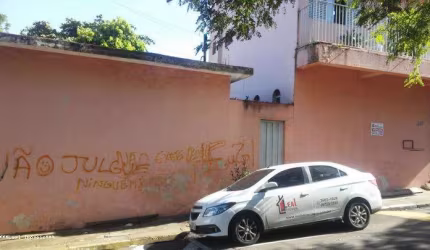 Casa para Locação em Presidente Prudente, VILA COMERCIAL, 3 dormitórios, 1 suíte, 2 banheiros, 1 vaga