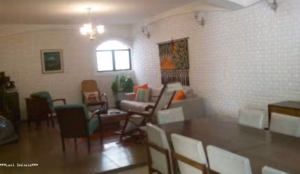 Casa para Venda em Presidente Prudente, CENTRO, 4 dormitórios, 2 suítes, 4 banheiros, 2 vagas