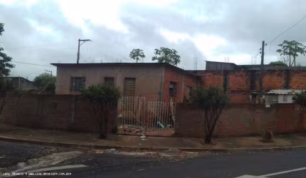 Casa para Venda em Presidente Prudente, BELO GALINDO, 2 dormitórios, 1 banheiro, 2 vagas