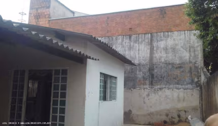 Casa para Venda em Presidente Prudente, RESIDENCIAL JARDINS, 3 dormitórios, 1 suíte, 2 banheiros, 4 vagas