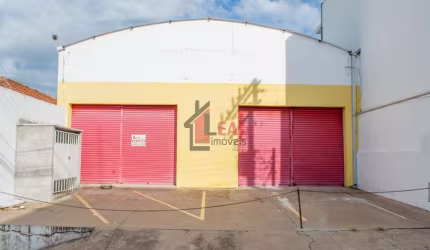 Salão Comercial para Locação em Presidente Prudente, CENTRO, 2 banheiros, 3 vagas