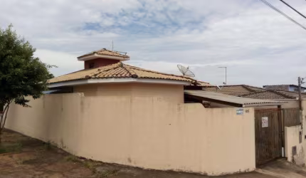 Casa para Venda em Presidente Prudente, BALNEÁRIO, 3 dormitórios, 1 suíte, 1 banheiro, 1 vaga