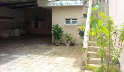 Casa para Venda em Presidente Prudente, BRASILIA, 3 dormitórios, 1 suíte, 1 banheiro, 5 vagas