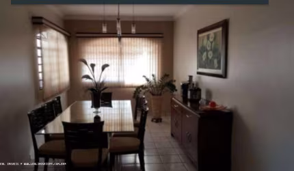 Casa para Venda em Presidente Prudente, VILA VERINHA, 3 dormitórios, 3 banheiros, 3 vagas