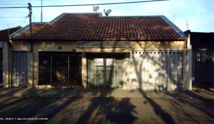 Casa para Venda em Presidente Prudente, VILA MENDES, 3 dormitórios, 1 banheiro, 1 vaga