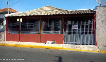Casa para Venda em Presidente Prudente, FORMOSA, 4 dormitórios, 2 banheiros, 4 vagas