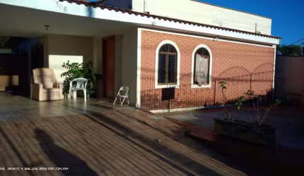 Casa para Venda em Presidente Prudente, VILA TAZITSU, 5 dormitórios, 2 banheiros, 4 vagas