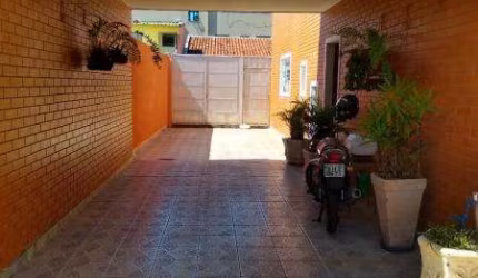 Casa para Venda em Presidente Prudente, BONGIOVANI, 3 dormitórios, 1 banheiro, 4 vagas