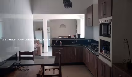 Casa para Venda em Presidente Prudente, OCIDENTAL, 5 dormitórios, 2 suítes, 3 banheiros, 2 vagas