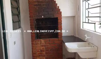 Casa para Venda em Presidente Prudente, FORMOSA, 3 dormitórios, 2 banheiros, 2 vagas