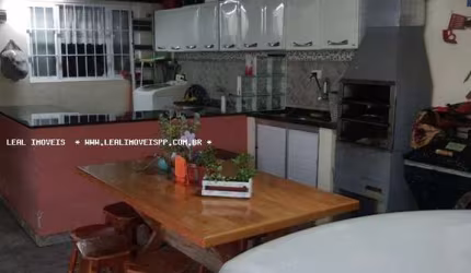 Casa para Venda em Presidente Prudente, MARACANÃ, 3 dormitórios, 2 suítes, 1 banheiro, 3 vagas