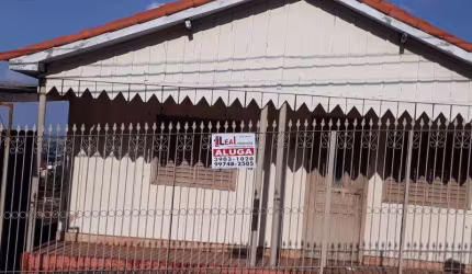Casa para Venda em Presidente Prudente, VILA MENDES, 3 dormitórios, 1 banheiro, 2 vagas