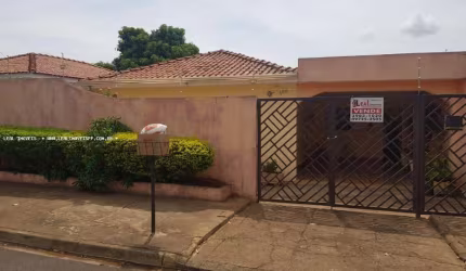 Casa para Venda em Presidente Prudente, BARCELONA, 3 dormitórios, 1 banheiro, 2 vagas