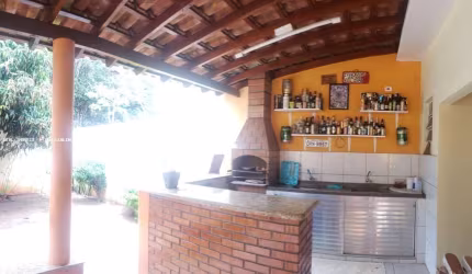 Casa para Venda em Presidente Prudente, AVIAÇÃO, 4 dormitórios, 1 suíte, 2 banheiros, 3 vagas