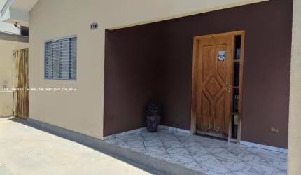 Casa para Venda em Presidente Prudente, SANTA MONICA, 2 dormitórios, 2 banheiros, 2 vagas