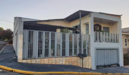 Casa para Venda em Presidente Prudente, BONGIOVANI, 3 dormitórios, 1 suíte, 3 banheiros, 2 vagas