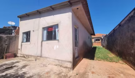 Casa para Venda em Presidente Prudente, SANTA MONICA, 2 dormitórios, 1 banheiro, 2 vagas