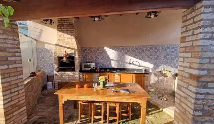 Casa para Venda em Presidente Prudente, ITAPURA II, 3 dormitórios, 1 suíte, 3 banheiros, 2 vagas