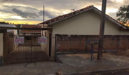 Casa para Venda em Presidente Prudente, IGUAÇÚ, 3 dormitórios, 2 banheiros, 1 vaga