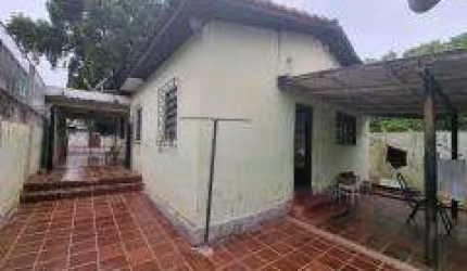 Casa para Venda em Presidente Prudente, CHARLOTE, 3 dormitórios, 2 banheiros, 1 vaga