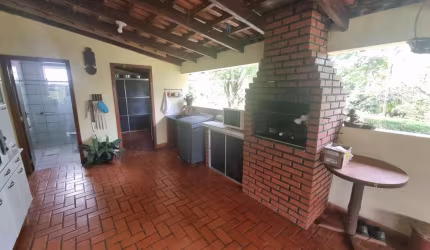 Chácara para Venda em Álvares Machado, CHACARA TATIANA, 3 dormitórios, 1 suíte, 3 banheiros, 4 vagas