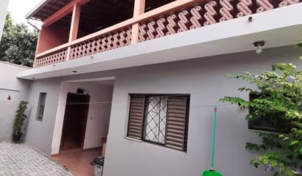 Casa para Venda em Presidente Prudente, CECAP, 3 dormitórios, 1 suíte, 3 banheiros, 1 vaga