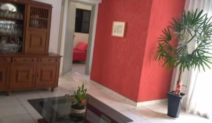 Casa para Venda em Presidente Prudente, EVEREST, 3 dormitórios, 1 suíte, 2 banheiros, 4 vagas