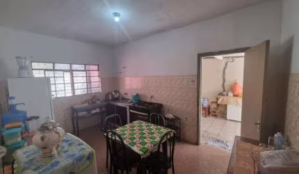 Casa para Venda em Presidente Prudente, GUANABARA, 5 dormitórios, 2 banheiros, 2 vagas
