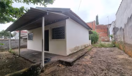 Casa para Venda em Presidente Prudente, ITAIPU, 3 dormitórios, 1 suíte, 1 banheiro, 2 vagas