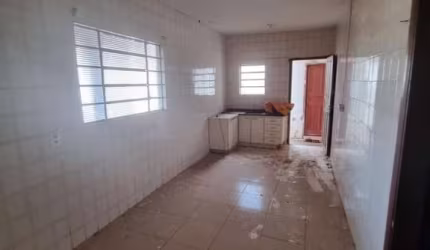 Casa para Venda em Presidente Prudente, TROPICAL, 3 dormitórios, 2 banheiros, 1 vaga