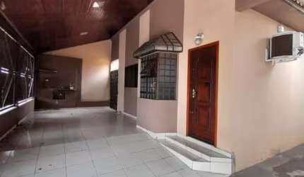 Casa para Venda em Presidente Prudente, SUMARE, 4 dormitórios, 2 banheiros, 4 vagas