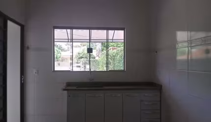 Casa para Venda em Regente Feijó, CENTRO (REGENTE FEIJÓ), 1 dormitório, 1 banheiro