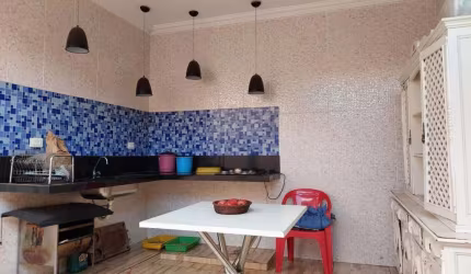 Casa para Venda em Presidente Prudente, MARÉ MANSA, 2 dormitórios, 1 suíte, 3 banheiros, 2 vagas