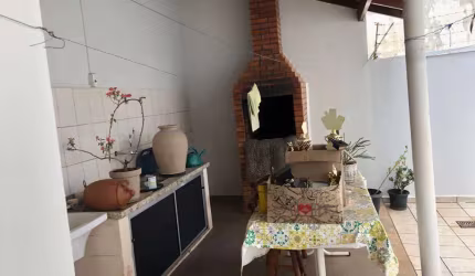 Casa para Venda em Presidente Prudente, JARDIM DAS ROSAS, 3 dormitórios, 1 suíte, 2 banheiros, 2 vagas
