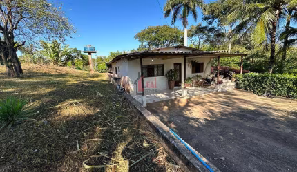 Chácara para Venda em Presidente Prudente, AEROPORTO, 4 dormitórios, 1 suíte, 2 banheiros