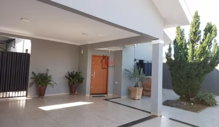 Casa para Venda em Presidente Prudente, VITÓRIA RÉGIA, 3 dormitórios, 1 suíte, 3 banheiros, 3 vagas
