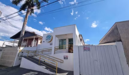 Casa para Locação em Presidente Prudente, BELA DARIA, 2 dormitórios, 1 banheiro, 2 vagas