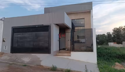 Casa para Venda em Álvares Machado, RESIDENCIAL UNIAO, 3 dormitórios, 1 suíte, 2 banheiros, 2 vagas