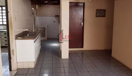 Casa para Venda em Presidente Prudente, AVIAÇÃO, 3 dormitórios, 1 suíte, 2 banheiros, 1 vaga