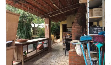 Casa para Venda em Álvares Machado, CENTRO, 4 dormitórios, 4 suítes, 5 banheiros, 1 vaga