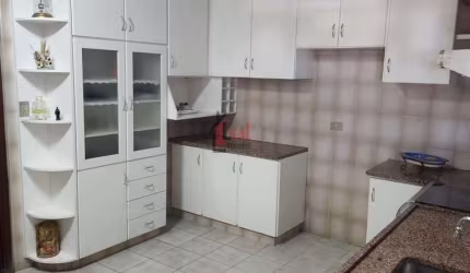 Apartamento para Venda em Presidente Prudente, EDIFICIO GRANDE AVENIDA, 4 dormitórios, 1 suíte, 4 banheiros, 1 vaga