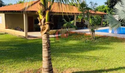 Chácara para Venda em Regente Feijó, CONDOMINIO JUBILEU, 4 dormitórios, 1 suíte, 3 banheiros, 2 vagas