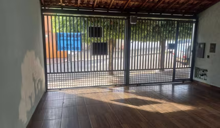 Casa para Venda em Presidente Prudente, EVEREST, 3 dormitórios, 1 suíte, 2 banheiros, 3 vagas