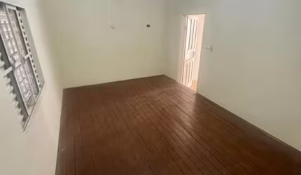 Casa para Locação em Presidente Prudente, VILA BRASIL, 3 dormitórios, 1 suíte, 2 banheiros, 2 vagas