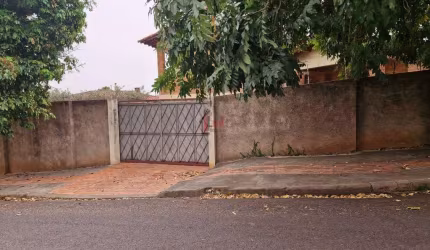 Casa para Venda em Presidente Prudente, SÃO MARCOS, 3 dormitórios, 3 suítes, 5 banheiros, 6 vagas