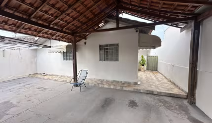 Casa para Venda em Presidente Prudente, MARÉ MANSA, 1 dormitório, 1 banheiro, 2 vagas