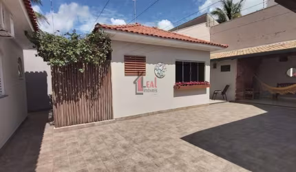 Casa para Venda em Presidente Prudente, MEDITERRANEO, 3 dormitórios, 1 suíte, 3 banheiros, 2 vagas